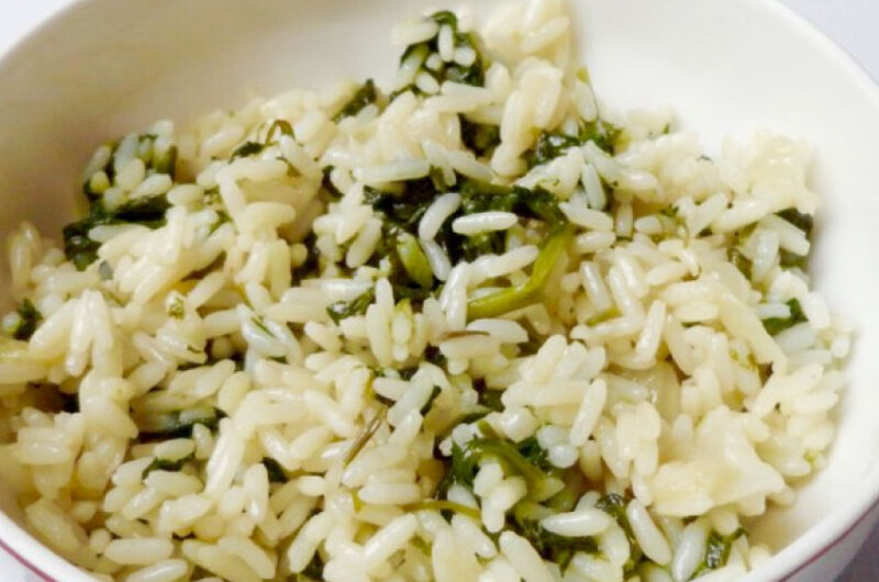 Arroz de peixe com espinafres e limão